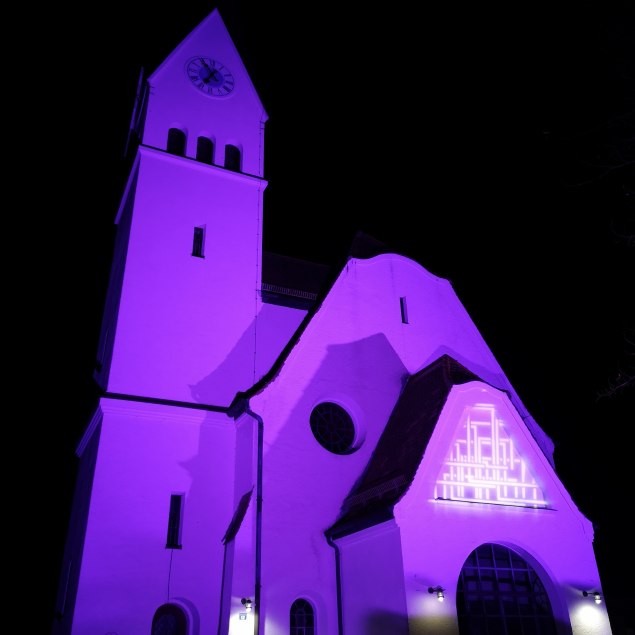 Illuminierte Kirche, © Isabella Krobisch