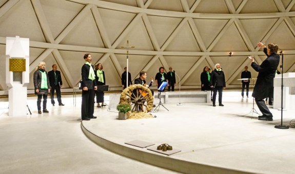 Chor Dissonanzen in St. Josef, &copy; Fritz Ihmig