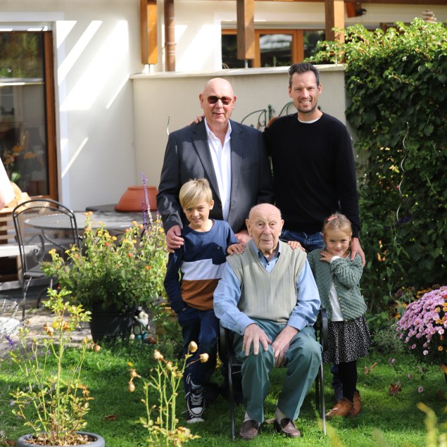 Rudolf Wolf mit Familie, © Hartmut Wolf