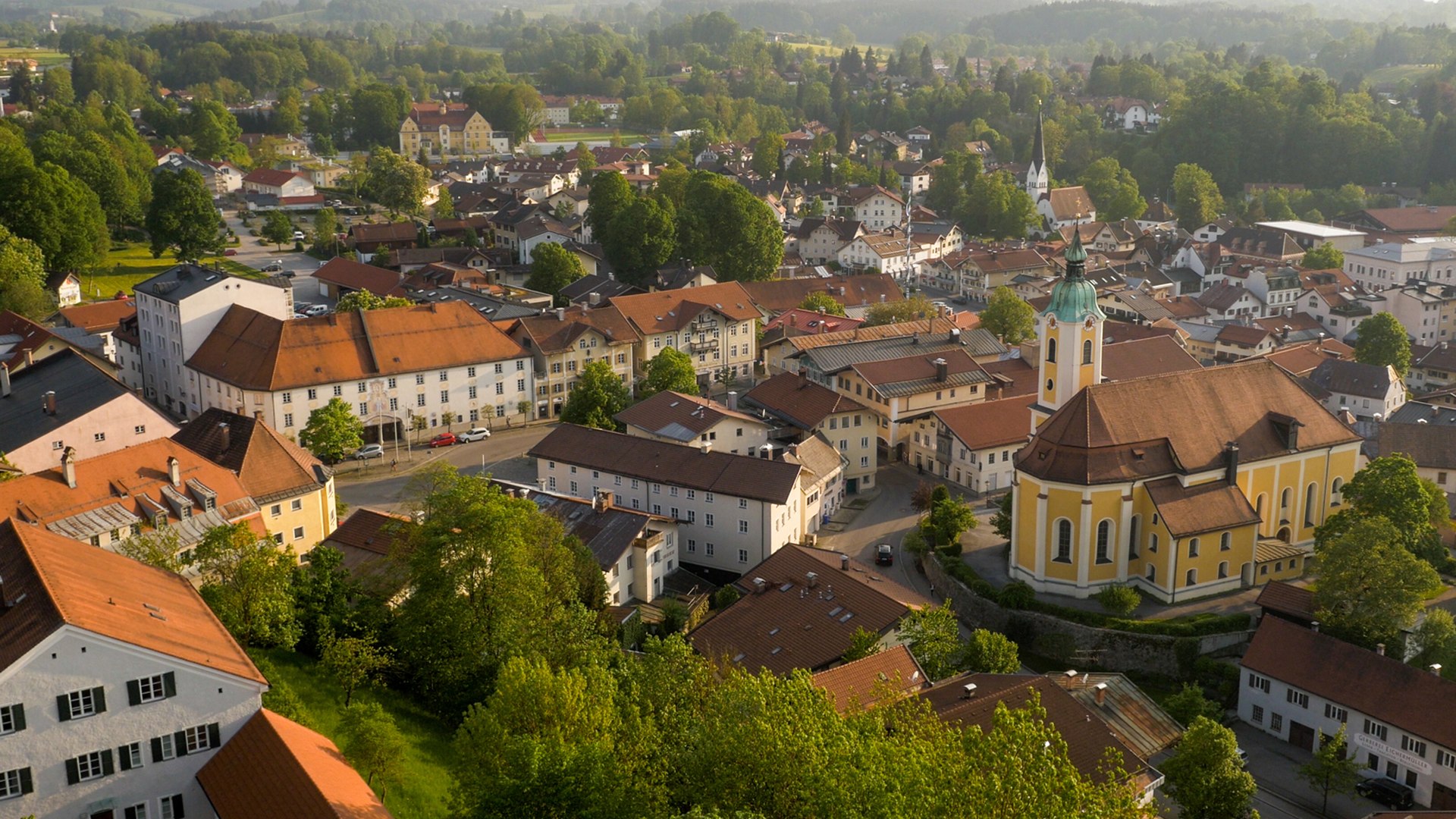 Stadtführungen_Drohnenaufnahme Miesbach_1920x1280