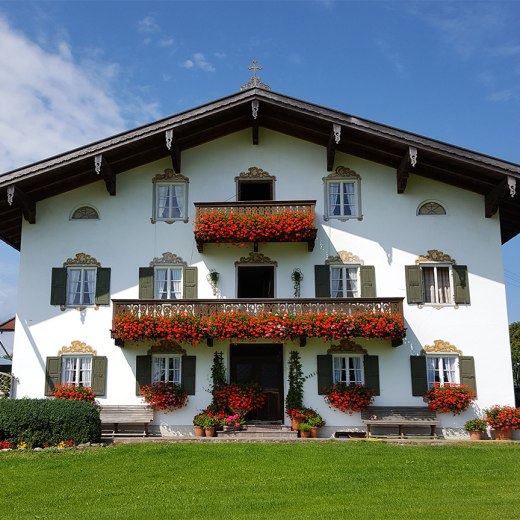 Titelbild Gastgeberverzeichnis, © Stadt Miesbach