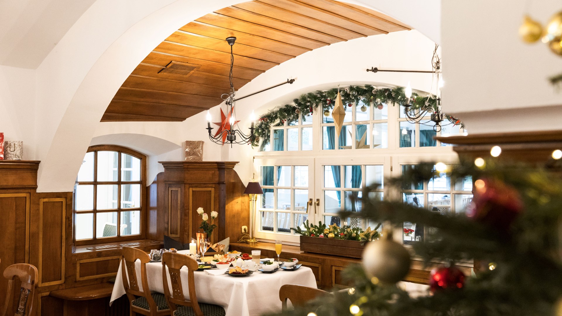 Weihnachtsbrunch_Auswahl_1_2024-7_web Weihnachtsbrunch_Auswahl_1_2024-7_web