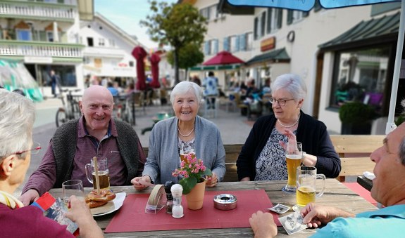 Stammtisch beim Bräuwirt am Miesbacher Markt, © Isabella Krobisch Stammtisch beim Bräuwirt am Miesbacher Markt, © Isabella Krobisch