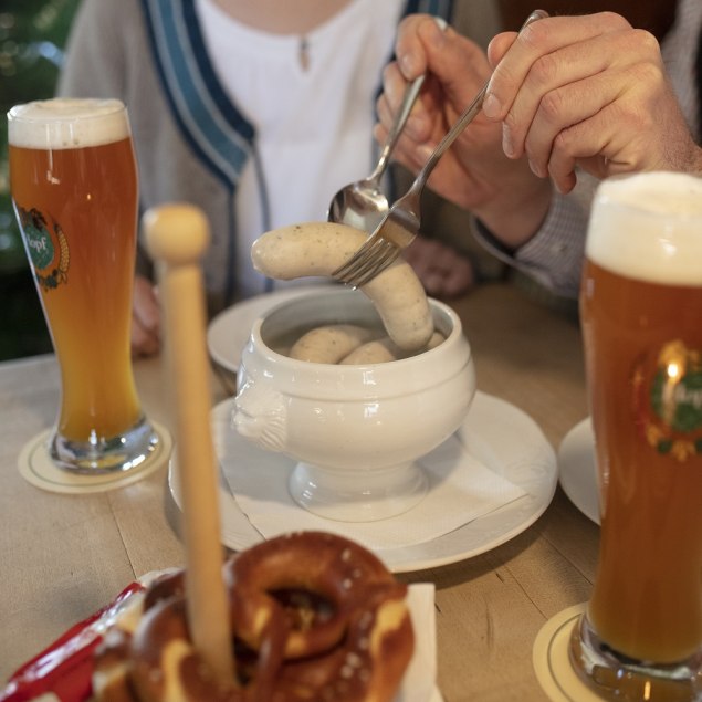 Weißwurstfrühstück im Hopf Weißbräustüberl, © Dietmar Denger