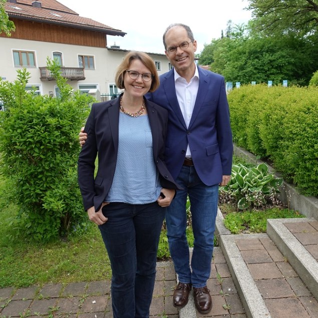 Pfarrer Erwin Sergel und Pfarrerin Anika Sergel-Kohls, © Verena Wolf