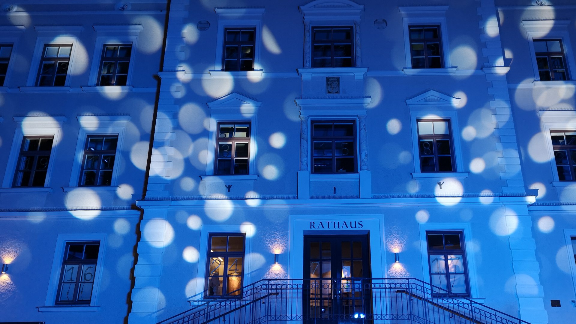 Illuminiertes Rathaus 2, © Isabella Krobisch